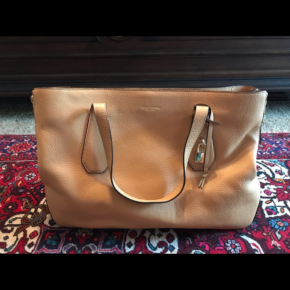 Henri Bendel Purse